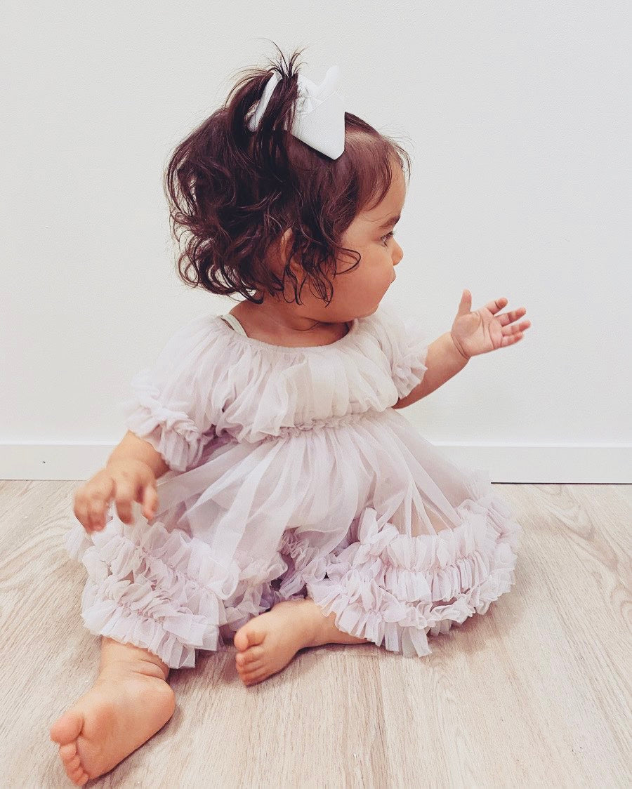 Frilly dresses for clearance newborns